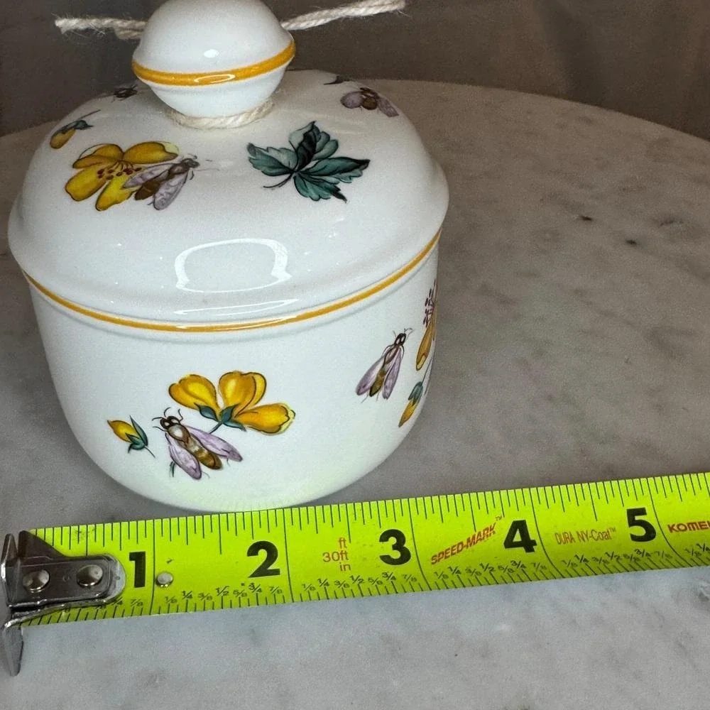 N/A ceramic lidded
